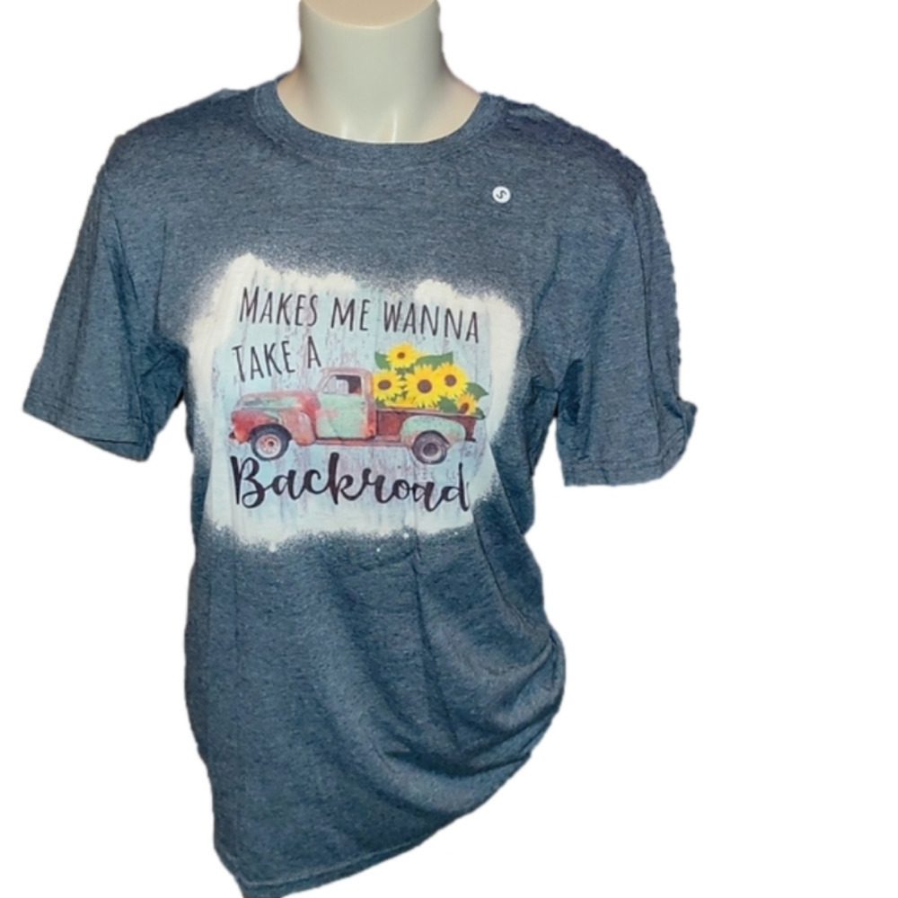 NWOT Backroads Country Bleached Style Tee. Sunflowers. Vintage Look